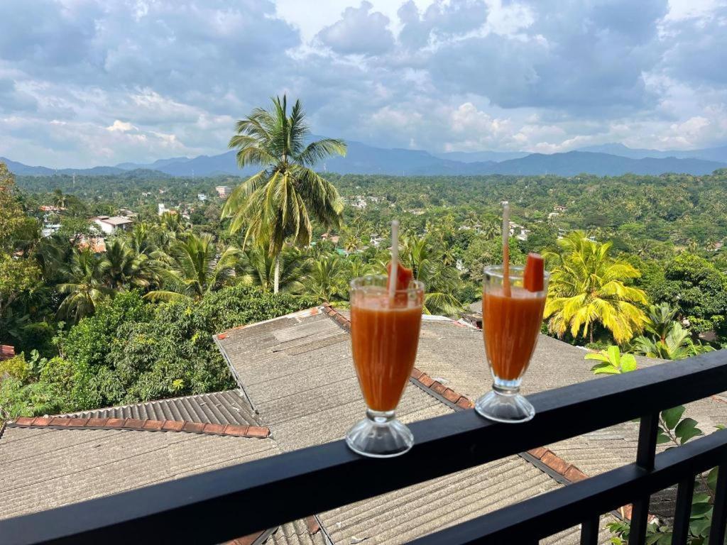Dreamscape Home Stay Канди Экстерьер фото